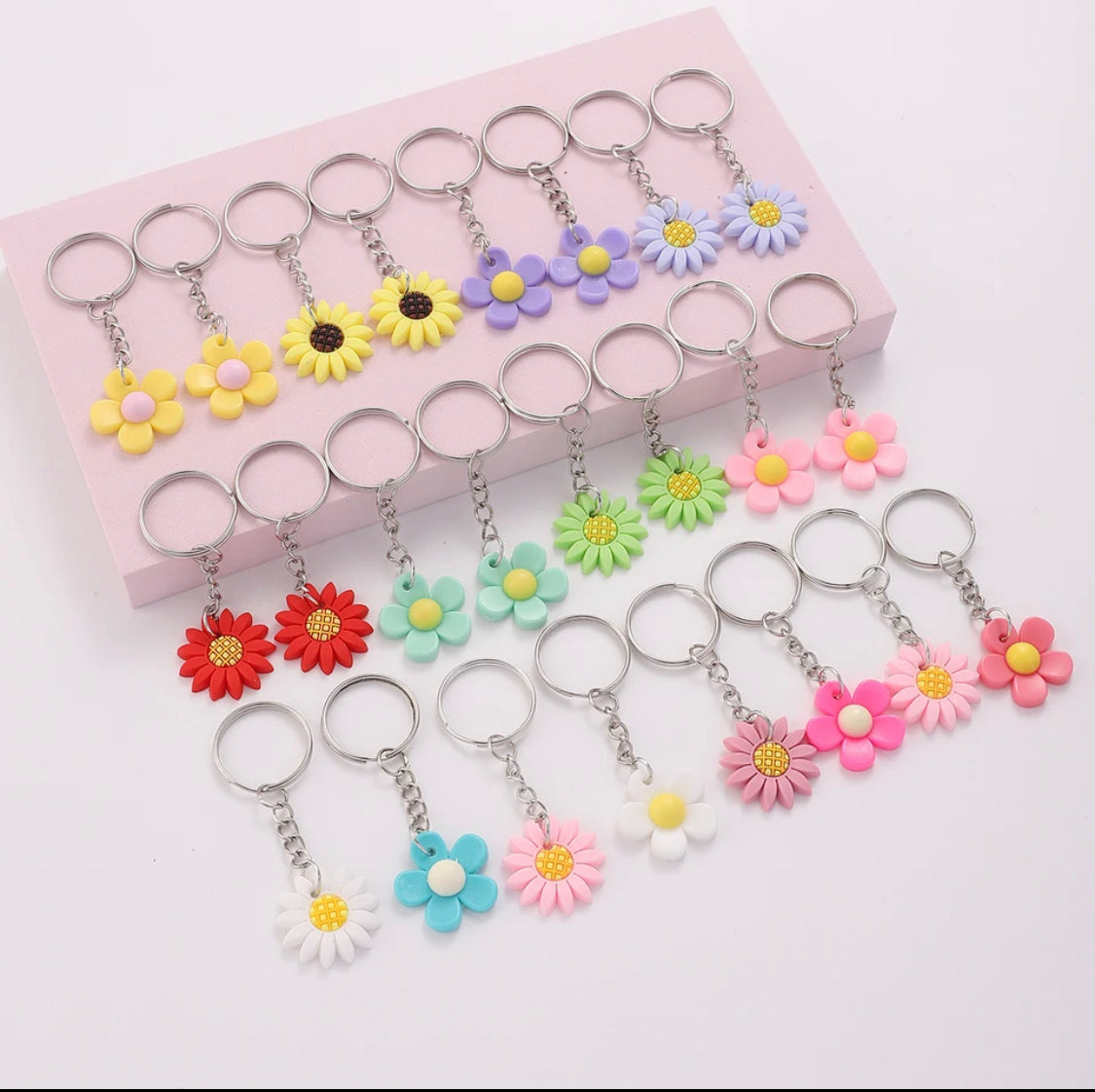 Mystery flower keychain💕