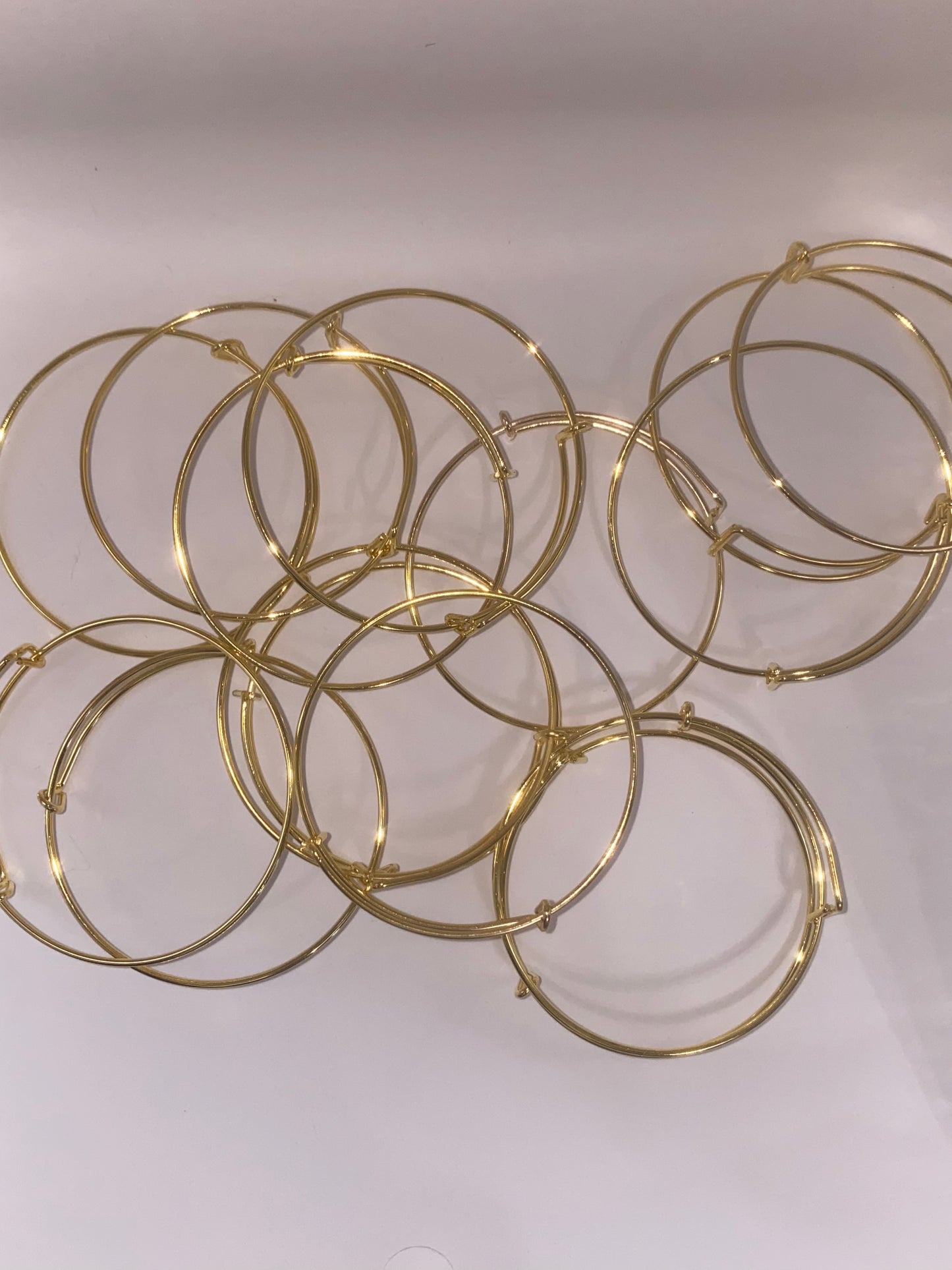 Retractable gold bracelet!❤️